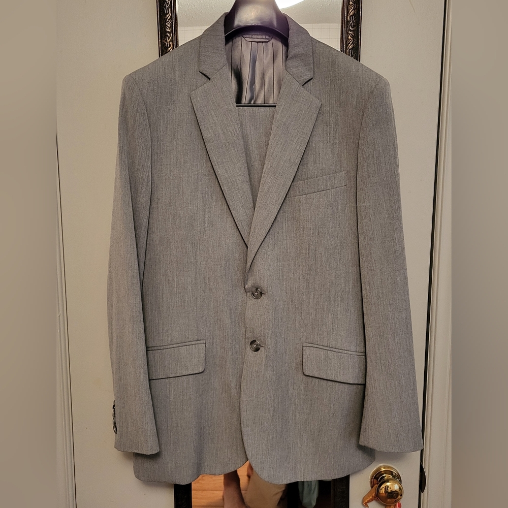 Tristan and America men's suit